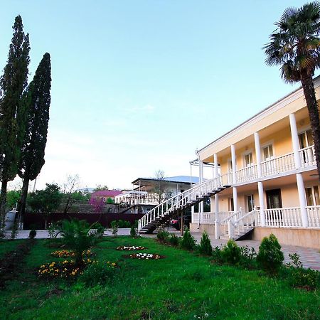 Green Garden Guest House Ckaltubo Kültér fotó